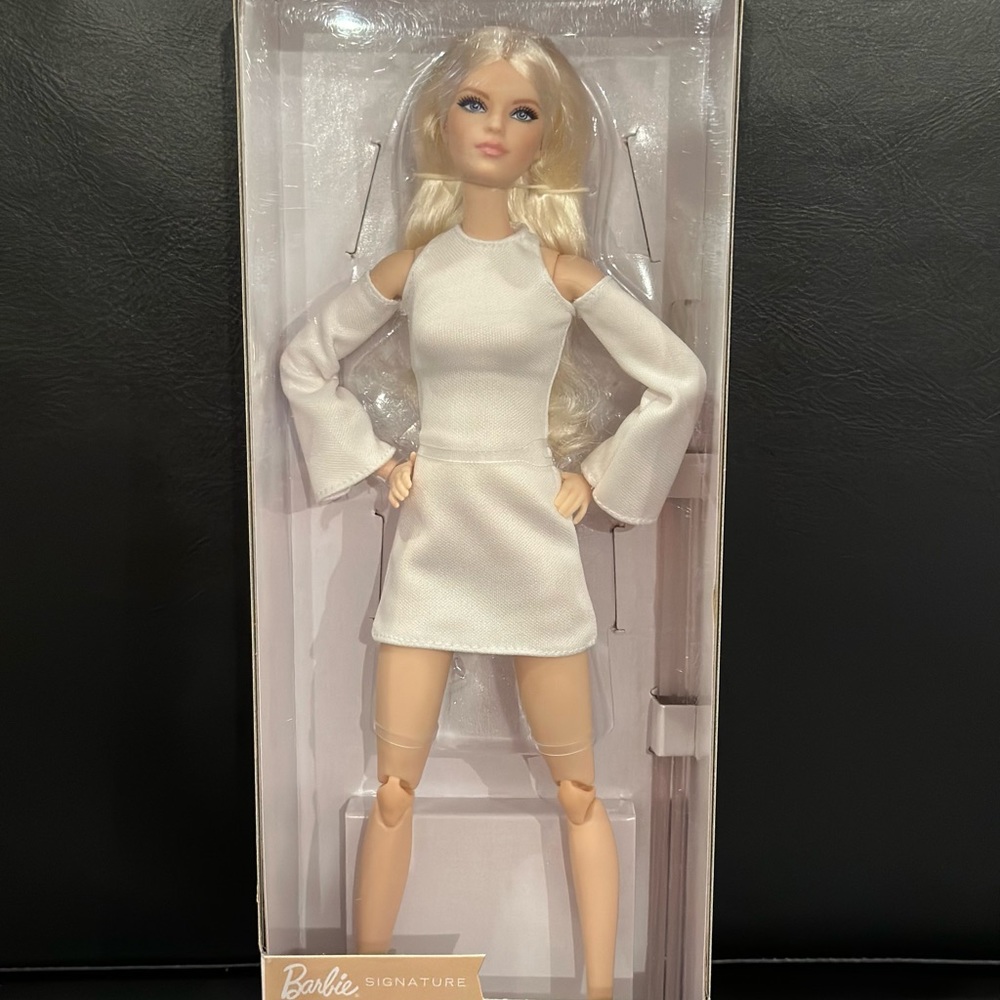 Barbie Looks Doll #6